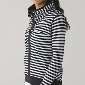 Lululemon Reversible In A Cinch Sweatshirt Size 4